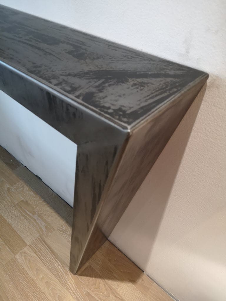 Console design minimaliste en métal "NAOS"