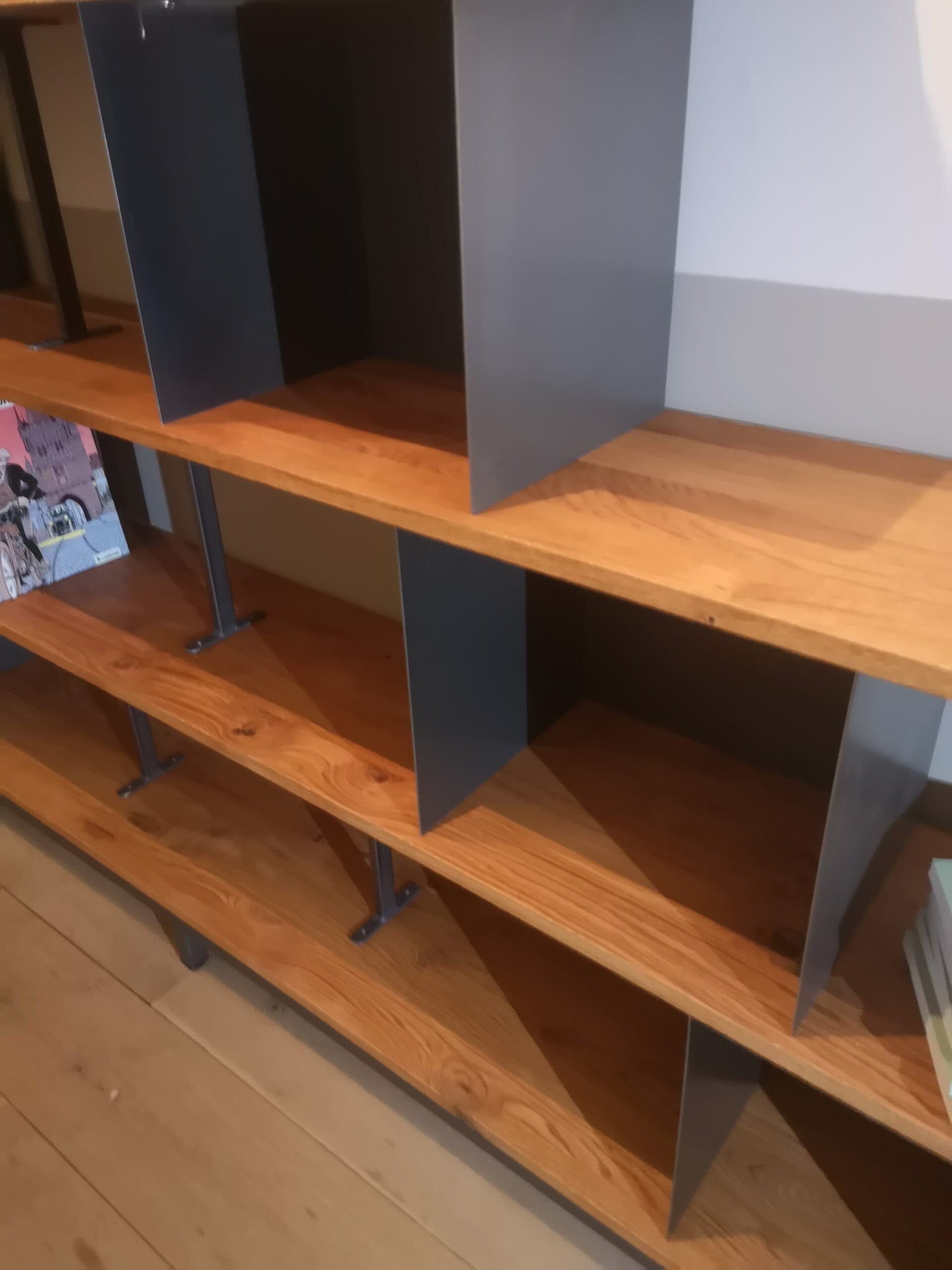 Créative Bibliothèque cubes métal et bois MODULABLE "ULTI"