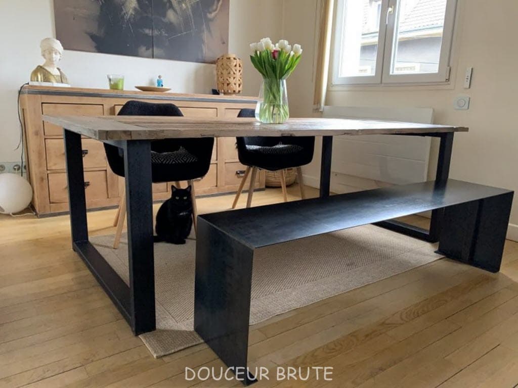 Banc design de qualité sur mesures en métal "ULTIMO"