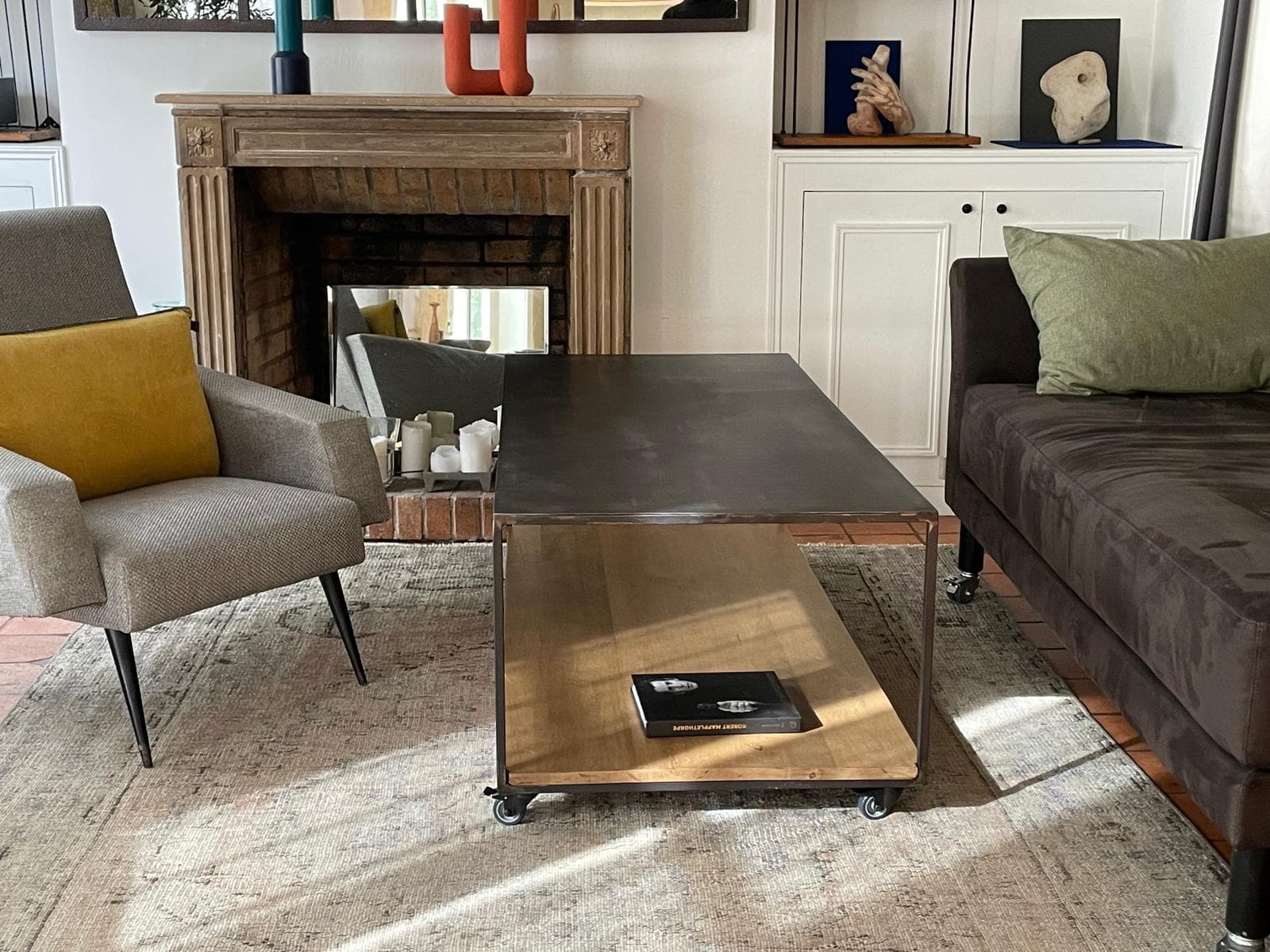 Table basse rectangulaire sur roulettes avec double plateau "STEELWOOD"