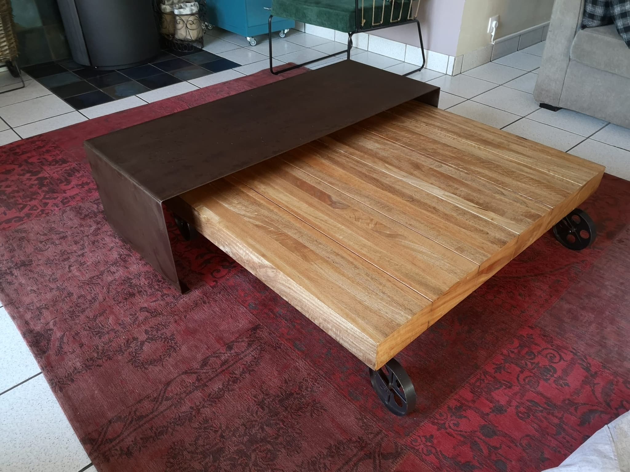 Jeu de tables basses gigognes bois et métal "GÉOMÉTRIE SAPIN"