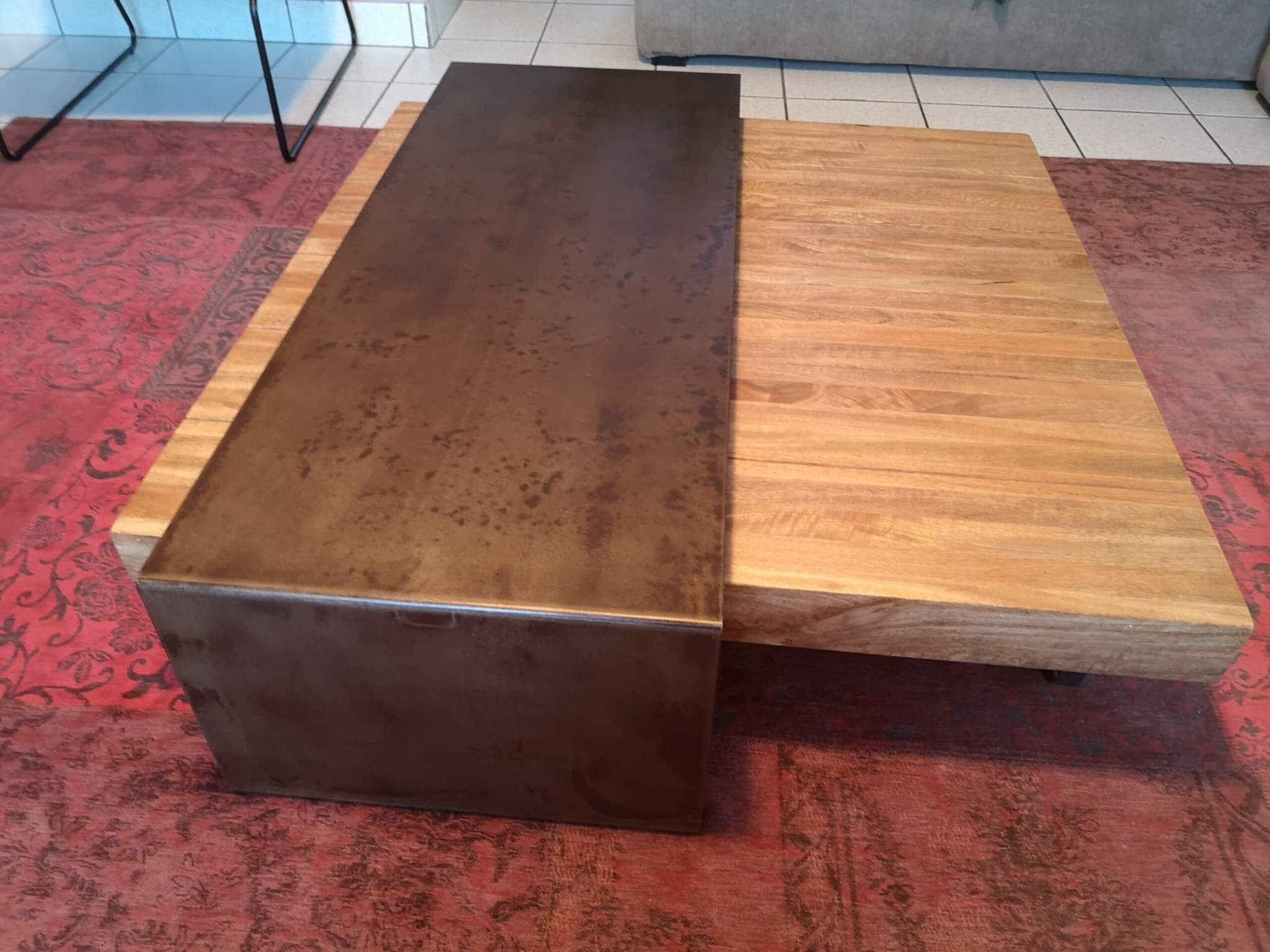 Jeu de tables basses gigognes bois et métal "GÉOMÉTRIE SAPIN"
