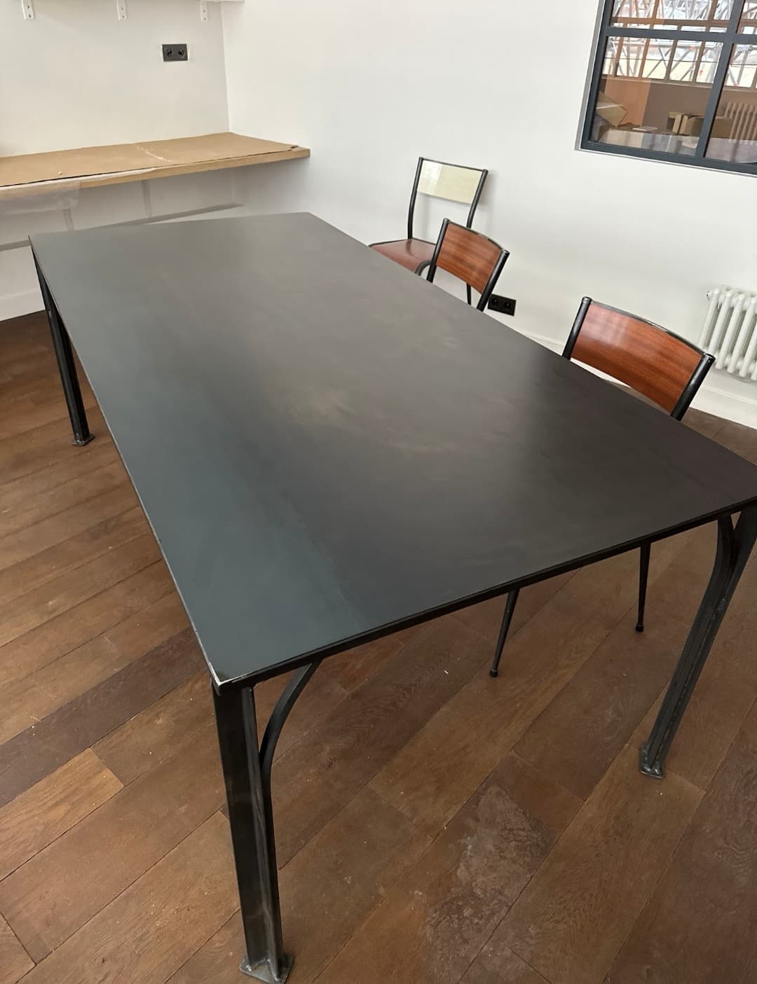 Table à manger industrielle Baltard en acier brut sur mesure