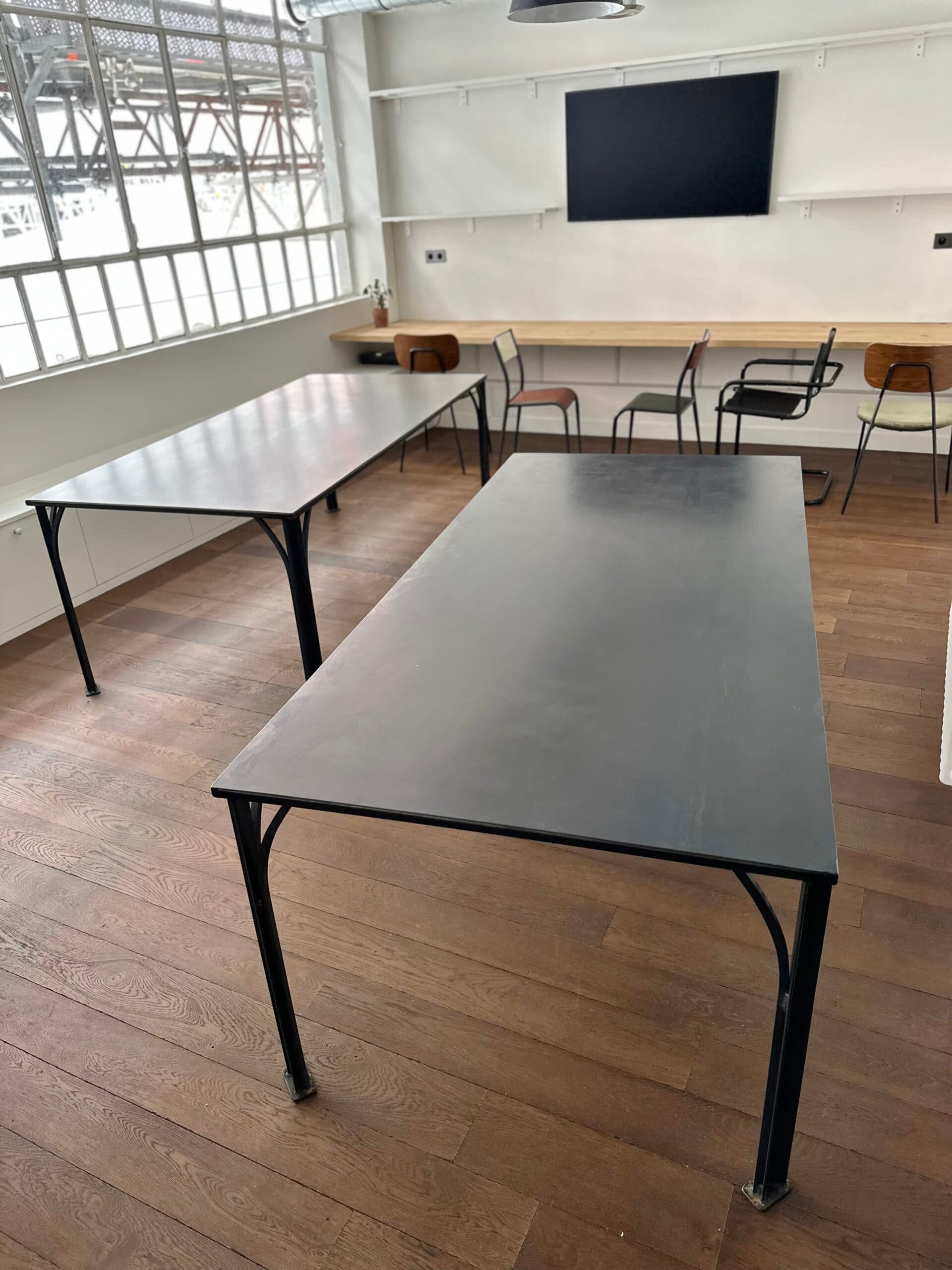 Table à manger industrielle Baltard en acier brut sur mesure