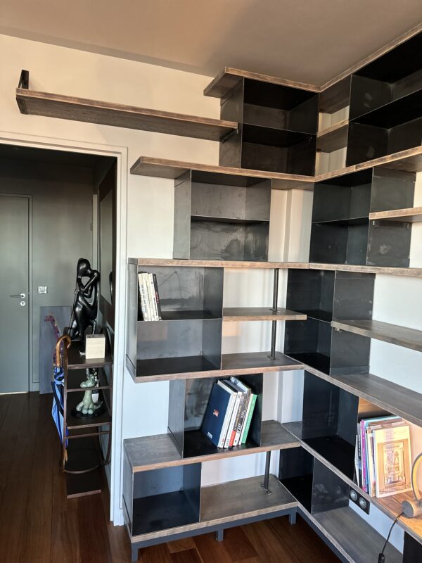 Bibliothèque d'angle en métal et chêne "CUBES 15" – Image 5