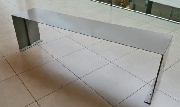 Banc design de qualité sur mesures en métal "ULTIMO" – Image 12