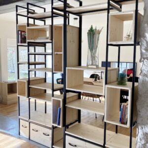 bibliothèque cubes en bois massif et meétal sur mesure