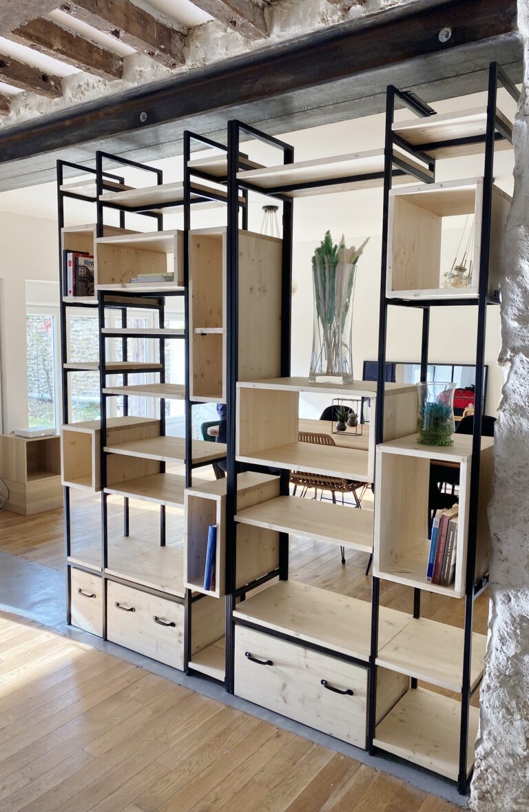 bibliothèque cubes en bois massif et meétal sur mesure