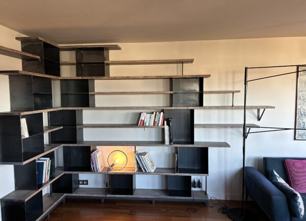 Bibliothèque d'angle en métal et chêne "CUBES 15" – Image 6