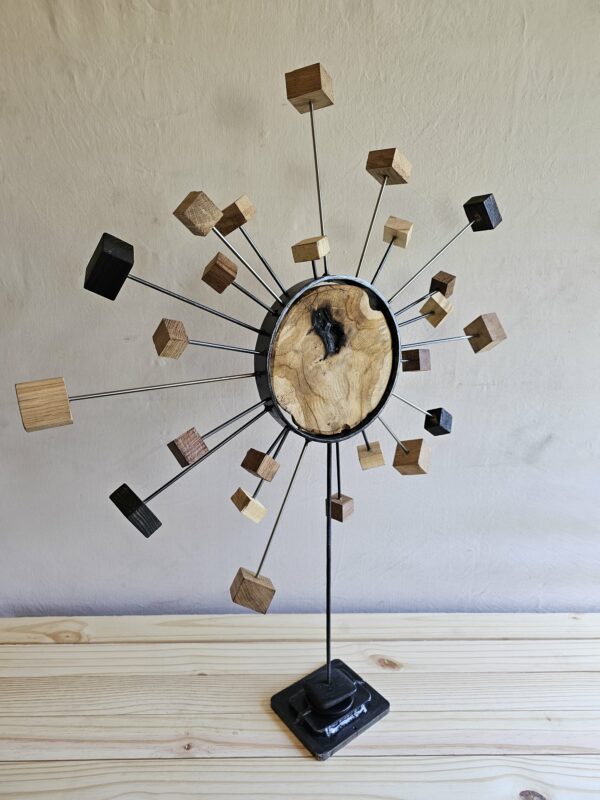 Sculpture "le portail du monde des bois" – Image 2