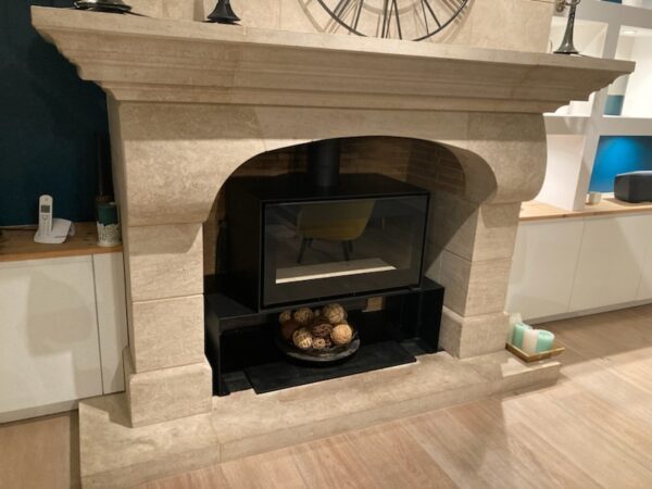 Banc élégant pour poêle a bois ou pellet sur mesure en métal "ULTIMO" – Image 7